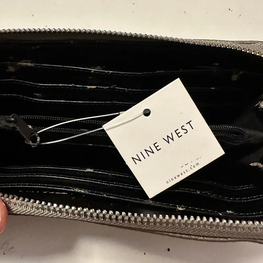 Nine West Wallet‎